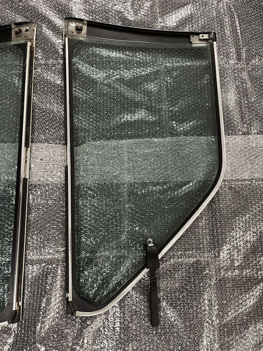 BMW E30 rarytas szyby uchylne chromline tylne coupe zielone chrom wąsk