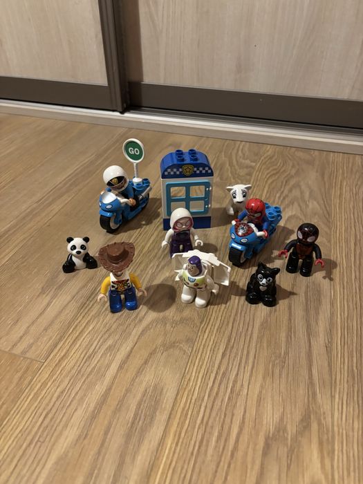 Lego Ville Duplo domek dla calej rodzinki 3 w 1 plus zestaw figurek