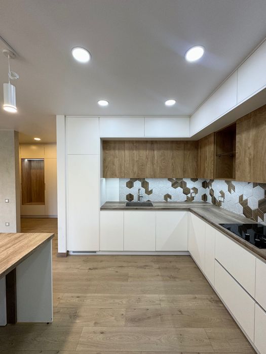 Без % 3 кім. квартира + кухня-студія вул. Скоропадського - Трускавець