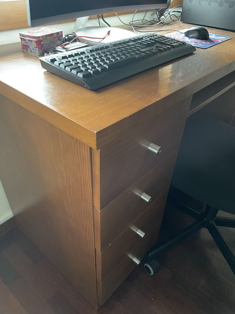 Secretaria maciça
