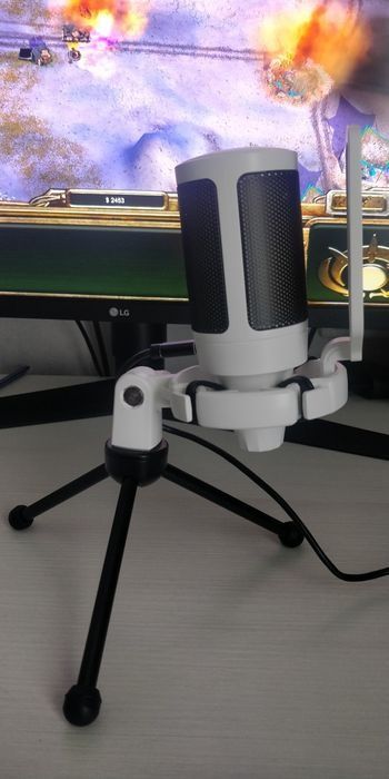Новий RGB Мікрофон Fifine A6V AMPLIGAME