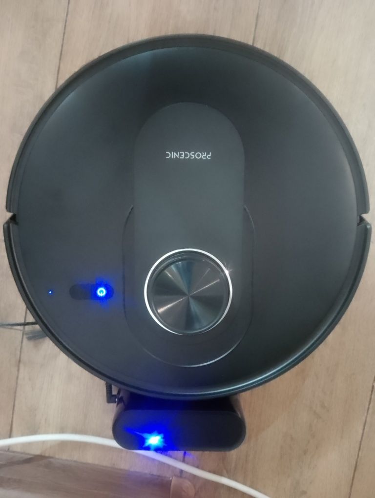 Robot sprzątający proscenic q8