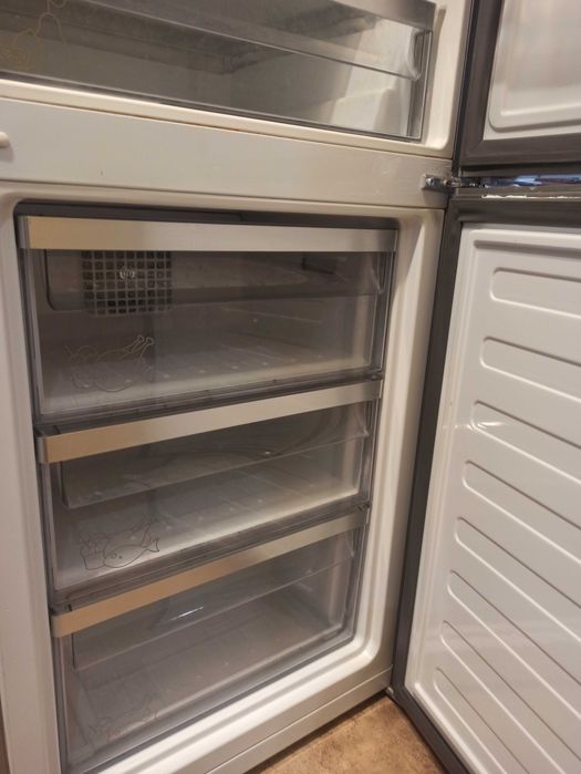 Двокамерний холодильник Грюндіг Grundig GKN 16830 X A+++ No Frost