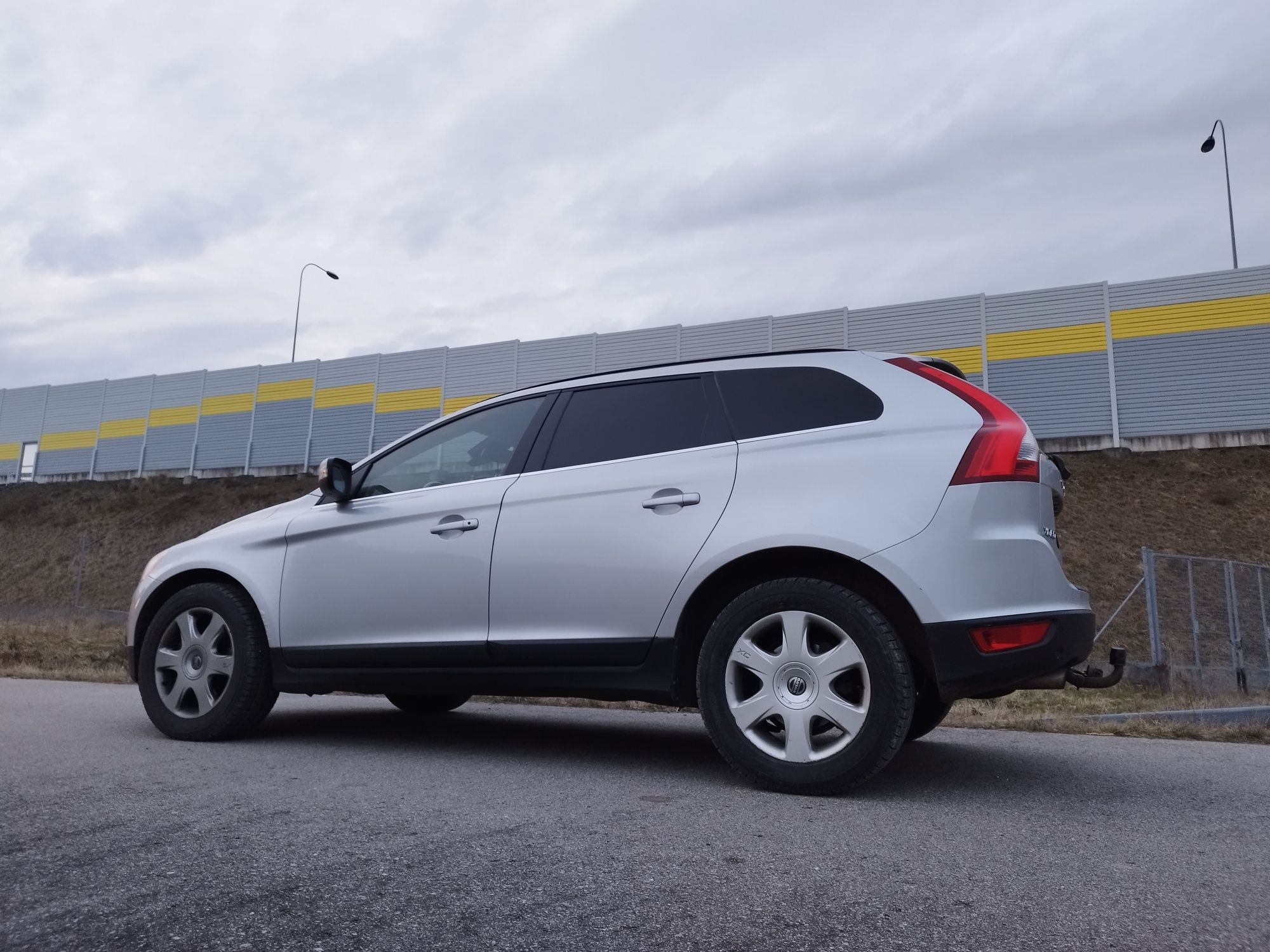 Sprzedam Volvo XC60 2.4D