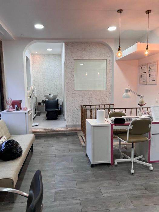 Loja em Alverca com ponto de Cabelereiro
