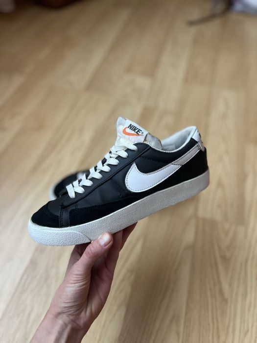 Кросівки Nike оригінал( устілка 24)