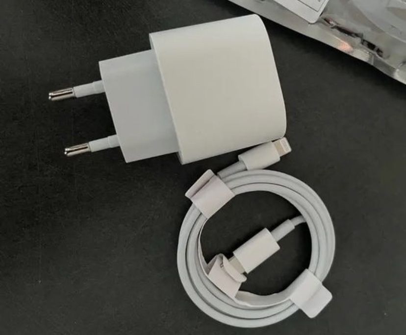 Carregador iPhone / adaptador para iPhone 16/15/14/13/12 FAST CHARGE