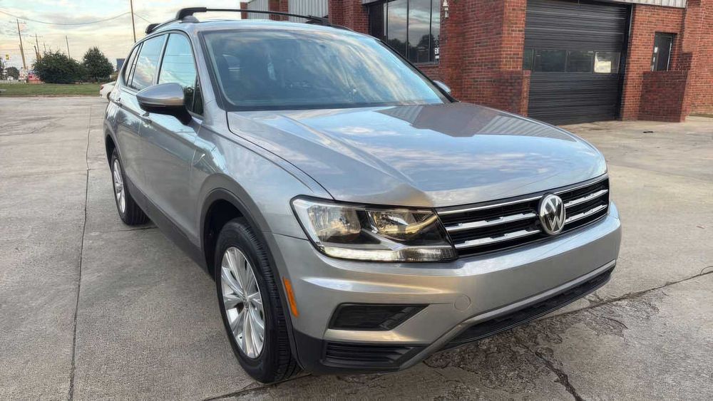 Volkswagen Tiguan S      2020