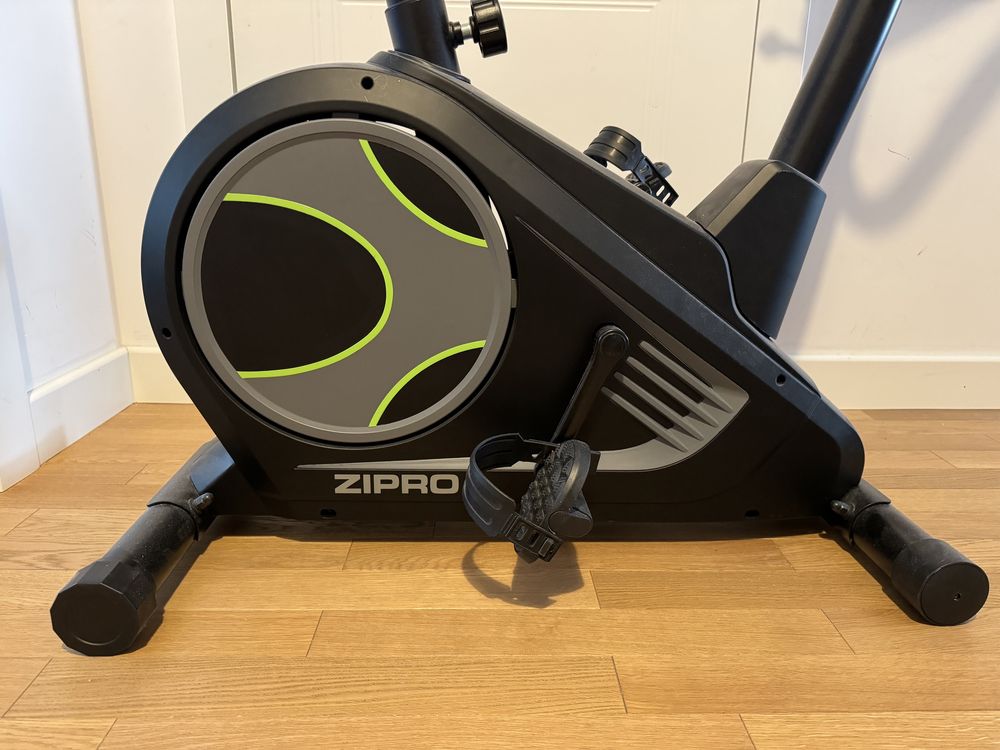 Rower stacjonarny Zipro Flame iConsole+ magnetyczny