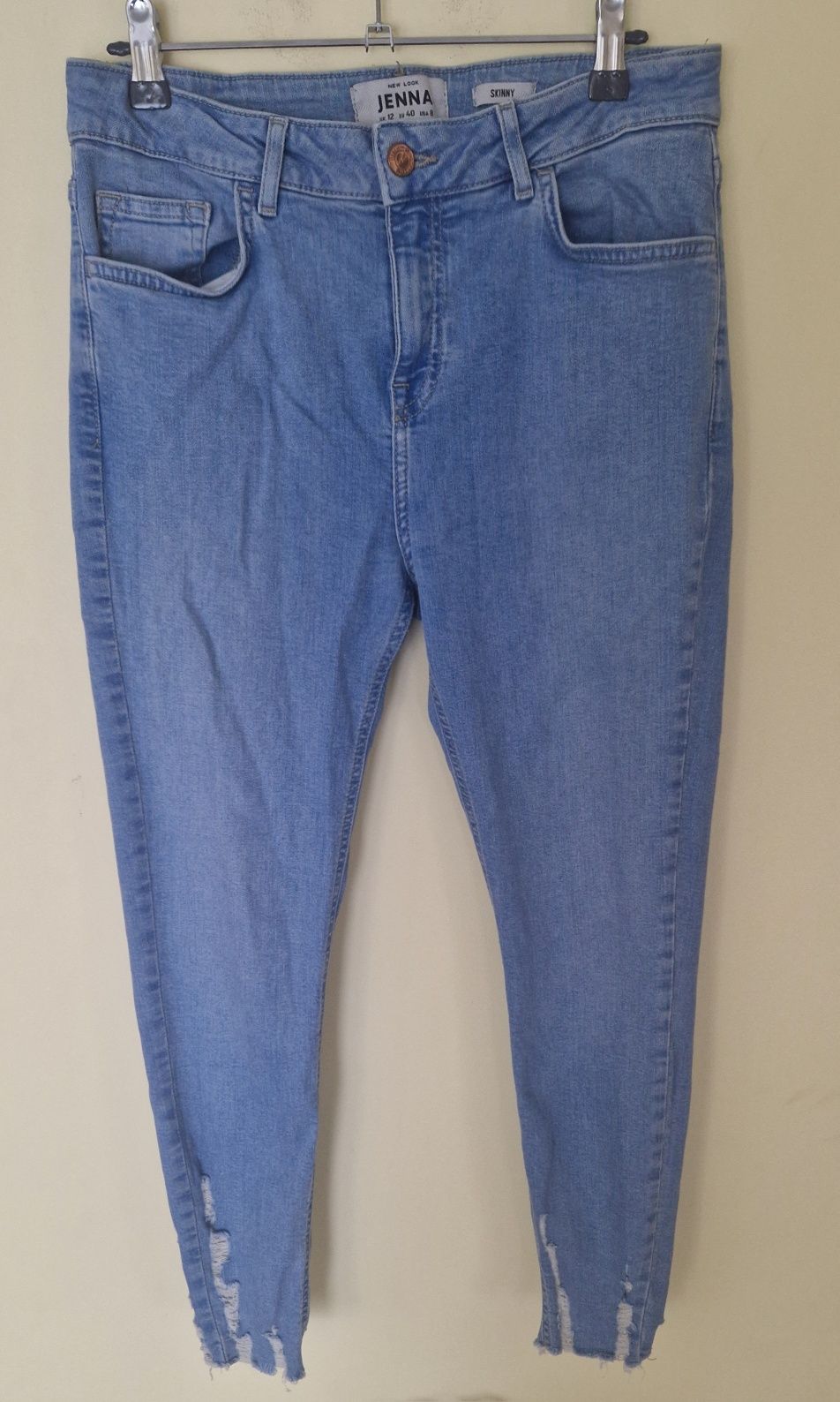 Spodnie rurki jasne jasnoniebieskie jeansy jeans skinny New Look 40L