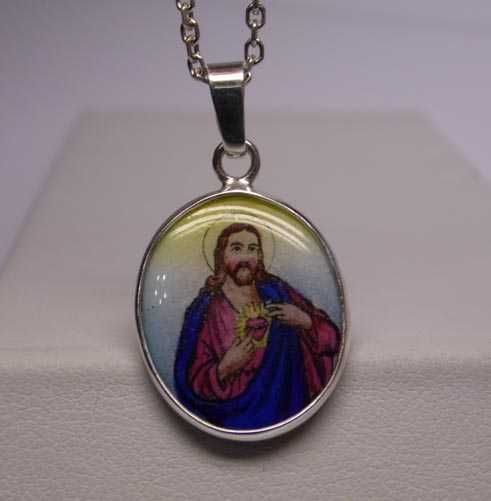 Wisior dwustronna emalia Matka Boska i Jezus serce.