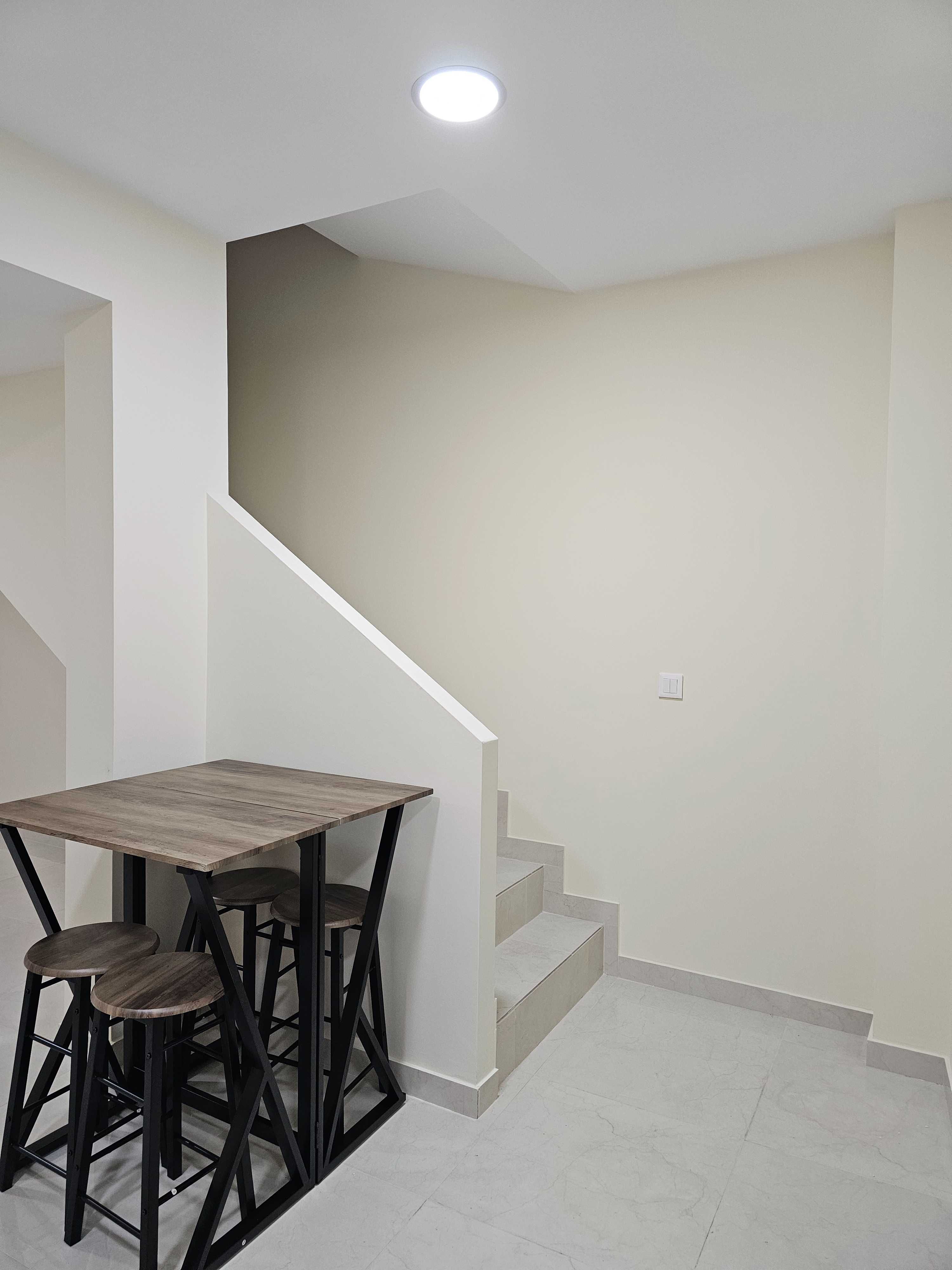 T1 Duplex Premium mobilado e equipado para Arrendamento
