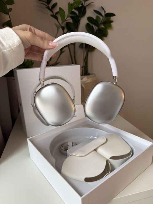 Słuchawki nauszne wygladajace jak Apple Max