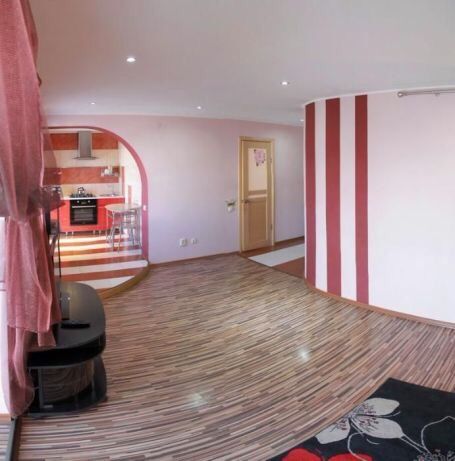 Квартиры посуточно,1к квартира-студия на пр.Центральном