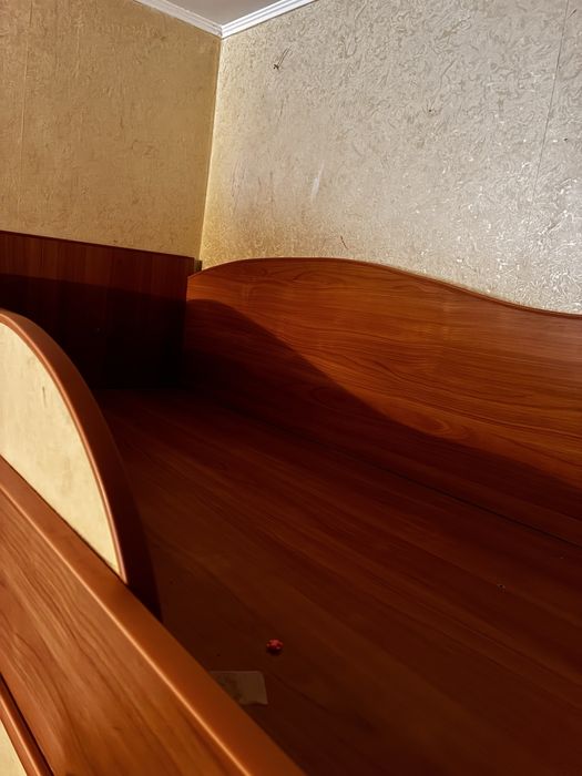 Ліжко двоярусне без матраців