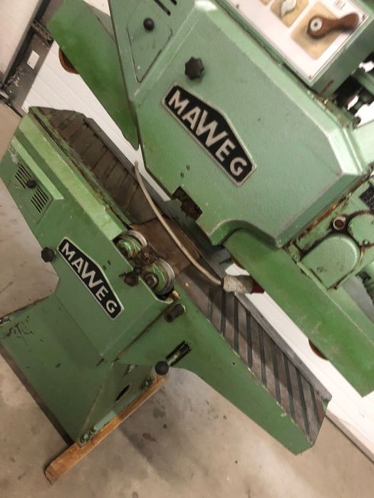 Szlifierka przelotowa dwu stronna Maweg