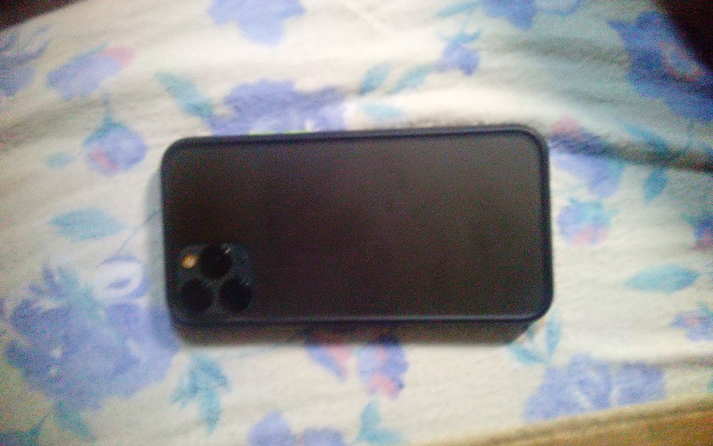 Айфон 11 на.   256