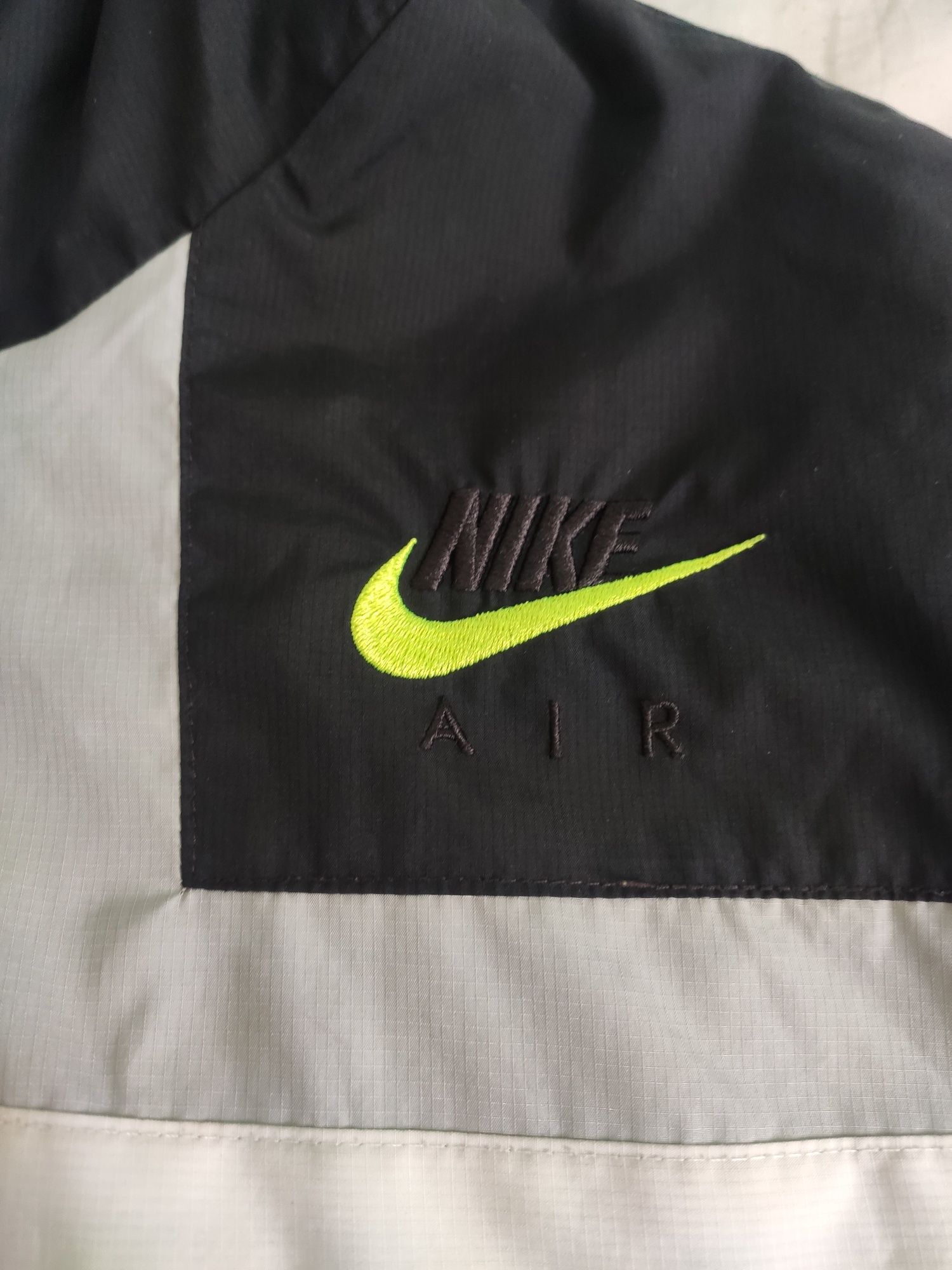 Вітровка Nike Air Woven Jacket