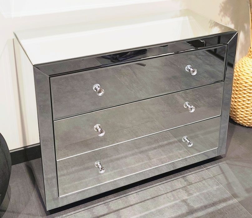 Komoda lustrzana z kryształowymi gałkami. Lustrzana Glamour 3 szuflady