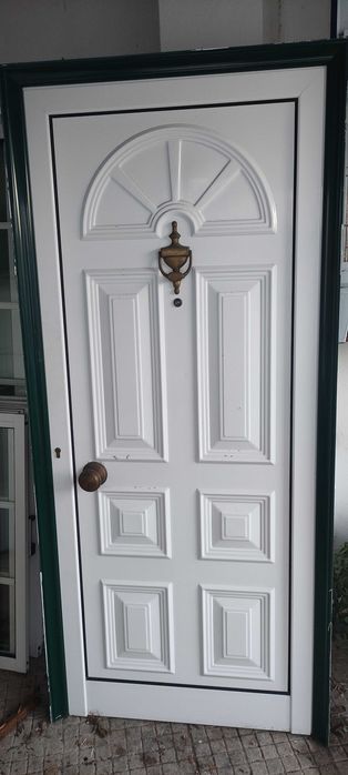 Porta de entrada em alumínio 200x90