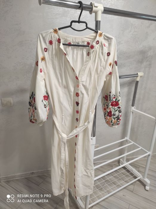 Продам сукню вишиванку стан нової була одягнена лише один раз..