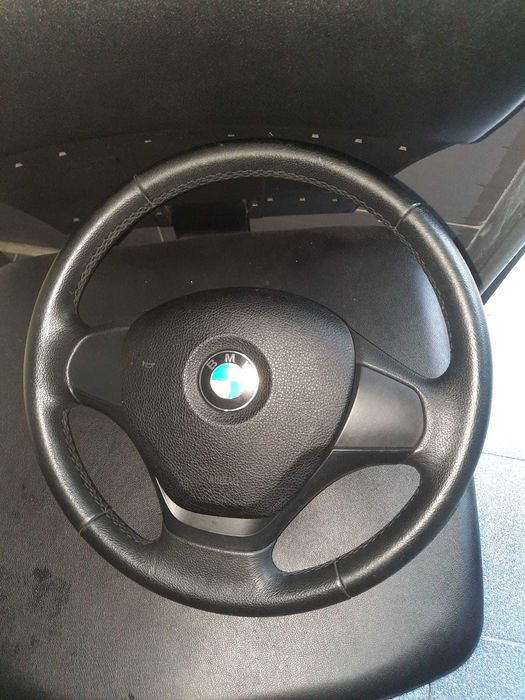 Volante BMW Série 1 ou Série 3 em pele de qualidade