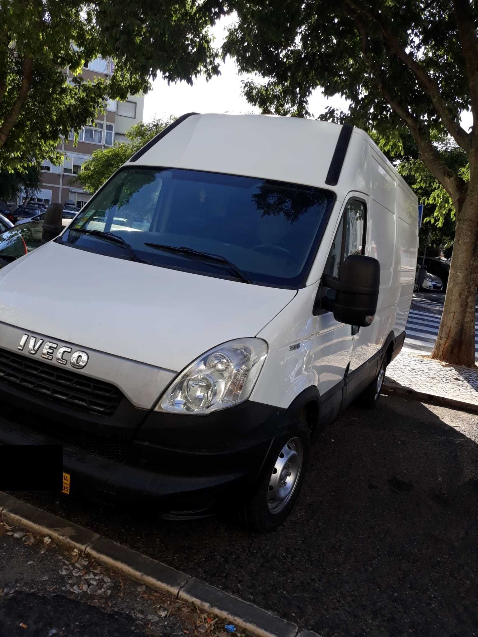 IVECO DAILY 35S15 2014 Excelente Estado