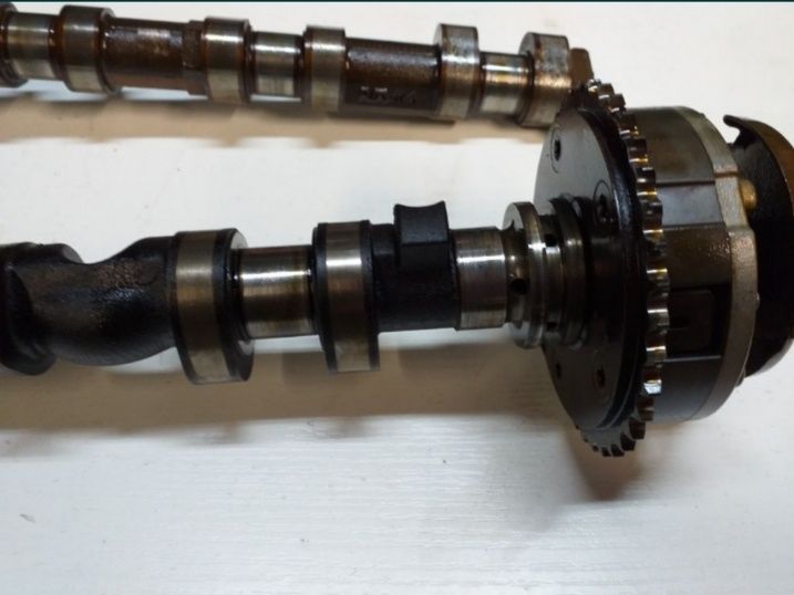 Wałek  rozrządu BMW E46 N42 N46 316 Ti 318i Valvetronic