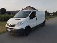 Ford Transit custom  Renault Trafic 2.0 dci long