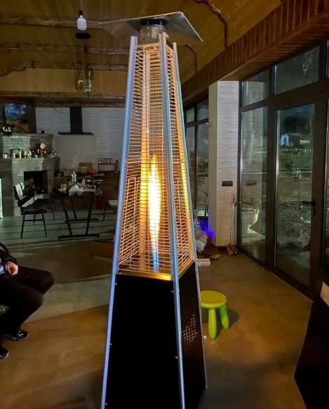 Обігрівач вуличний газовий для терас альтанок ресторанів піраміда