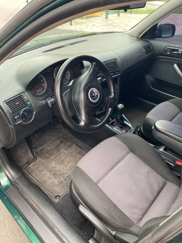 Volkswagen Golf IV 1.6