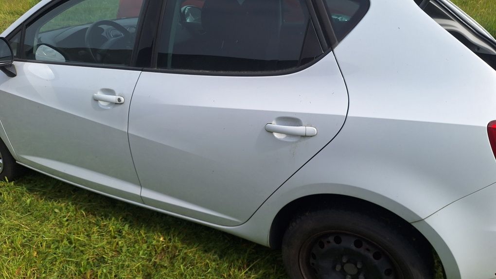 Drzwi lewe seat ibiza 4 6J kolor LS9R