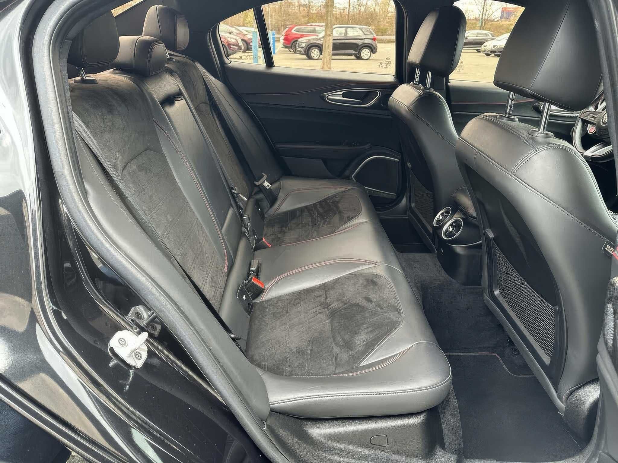 2019 Alfa Romeo Giulia Quadrifoglio