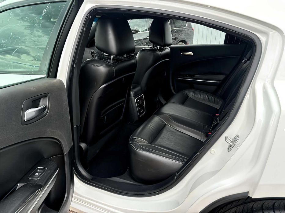 Dodge Charger      2019