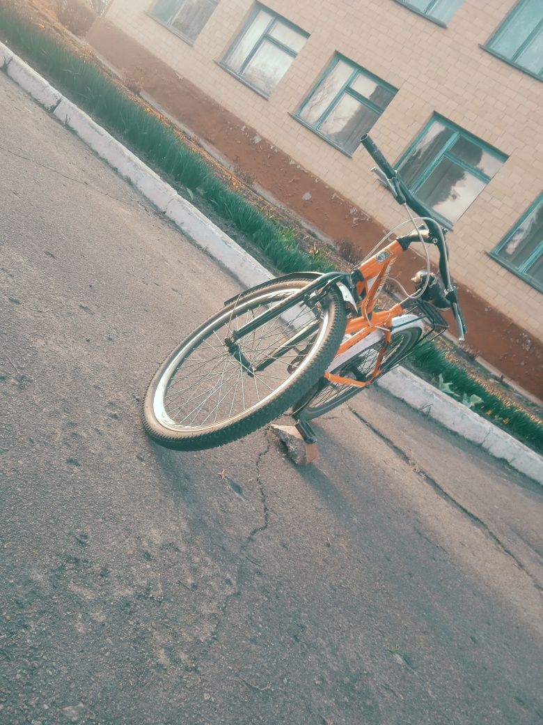 Продаю спортивний велосипед