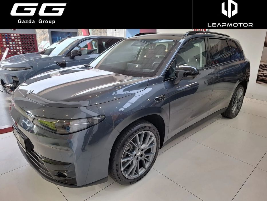 Leapmotor C10 REEV DESIGN 215KM 974km zasięgu