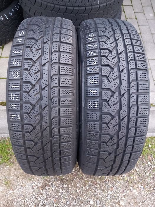 2x Opony Używane Zimowe 215/65R16 Kumho