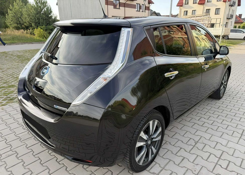 Nissan Leaf      2016
