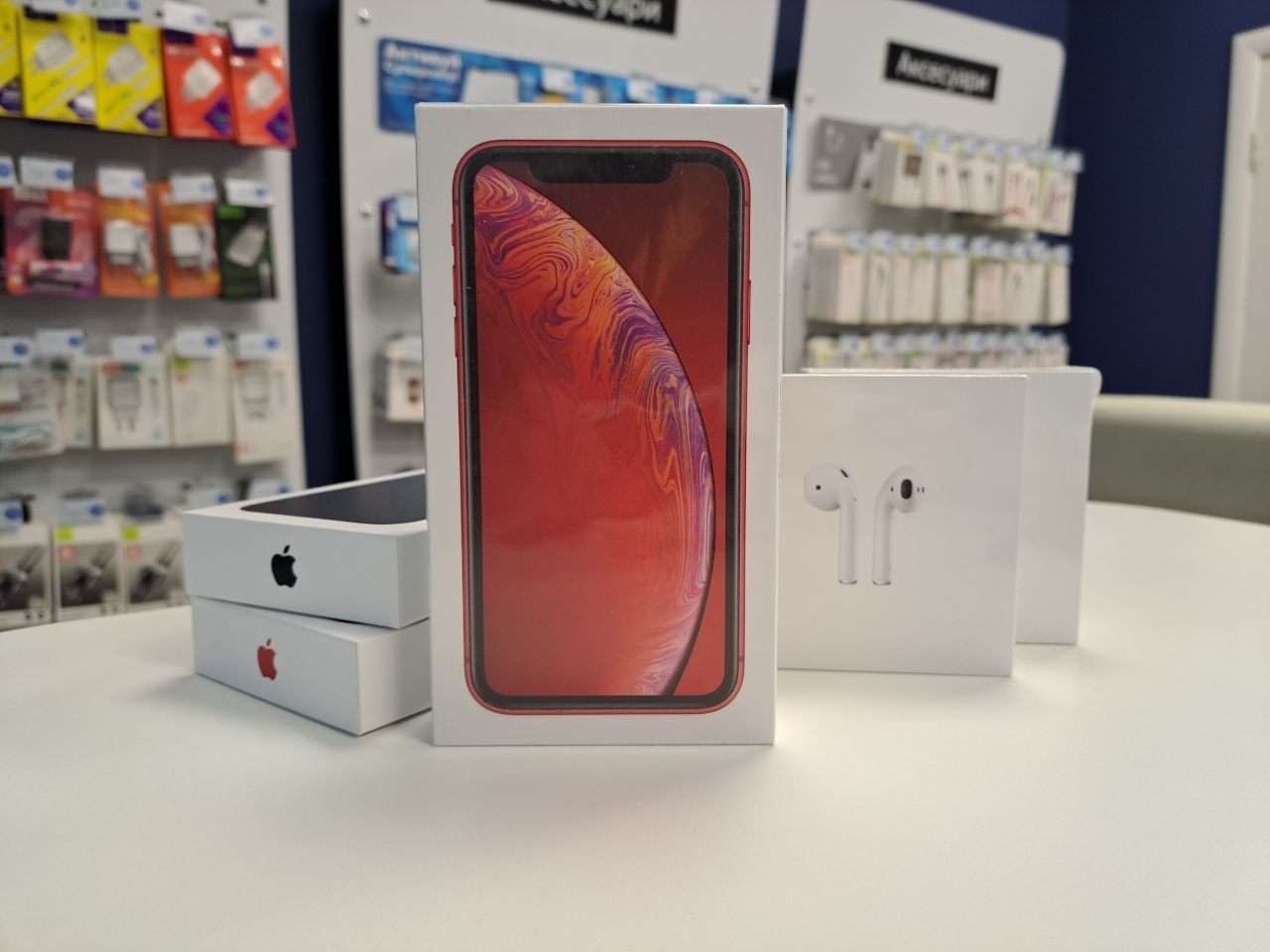 Apple iPhone XR 64GB,128GB .