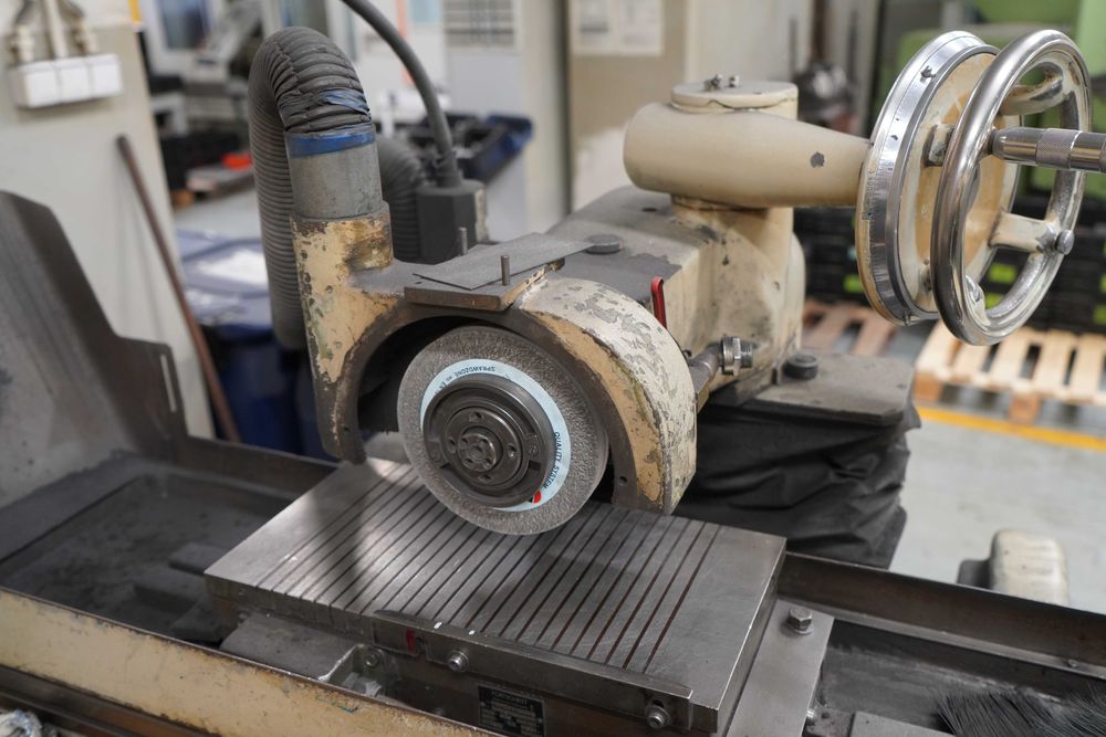 Szlifierka do płaszczyzn Jotes SPC 20