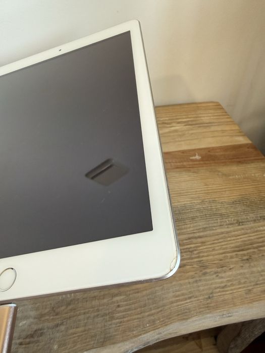 Tablet Apple 5a geraçao em pleno funcionamento