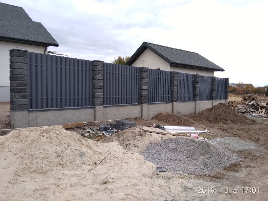 Забори з профнастилу . Ворота. Калітки, бетонні роботи