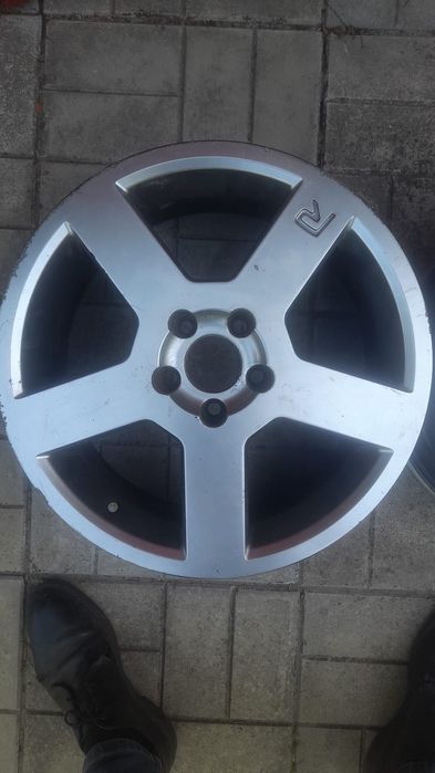 Volvo felgi aluminiowe 17 cali