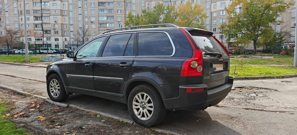 Volvo XC90 2.4 дизель механіка повний привід