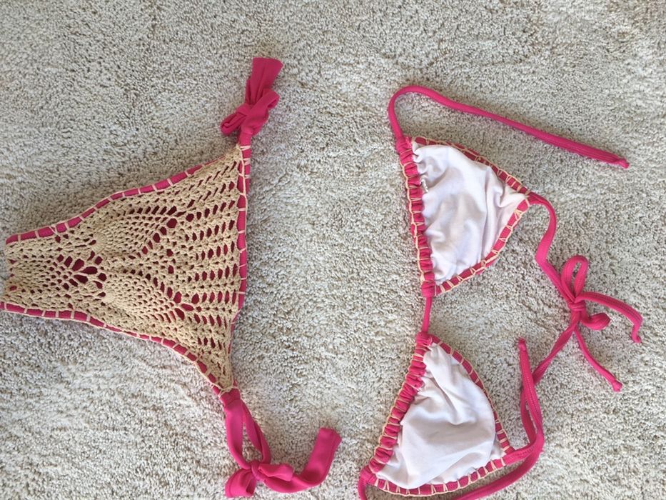 Bikini rosa em crochet