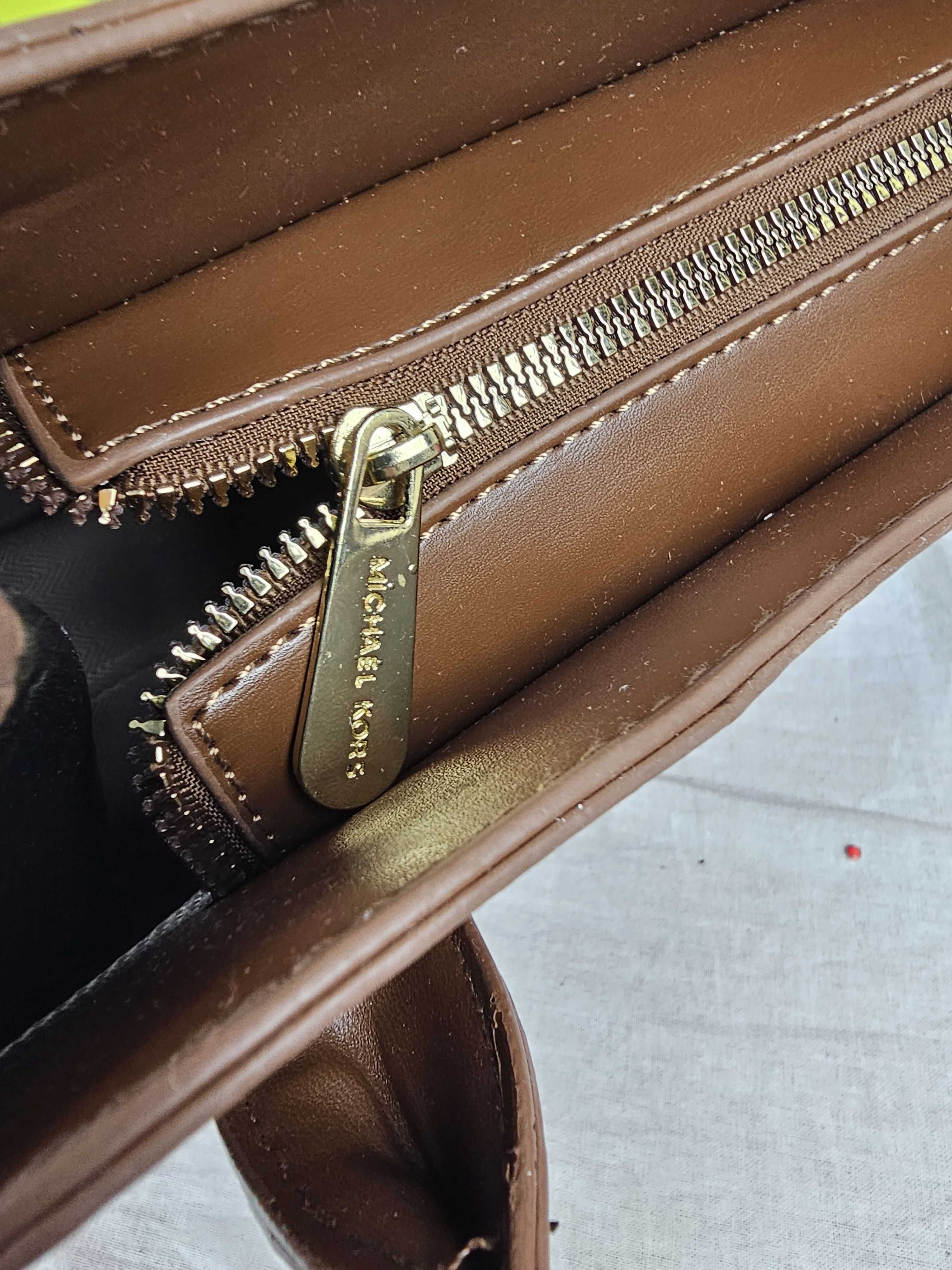 Torba Torebka damska Michael Kors monogram kuferek  brazowy