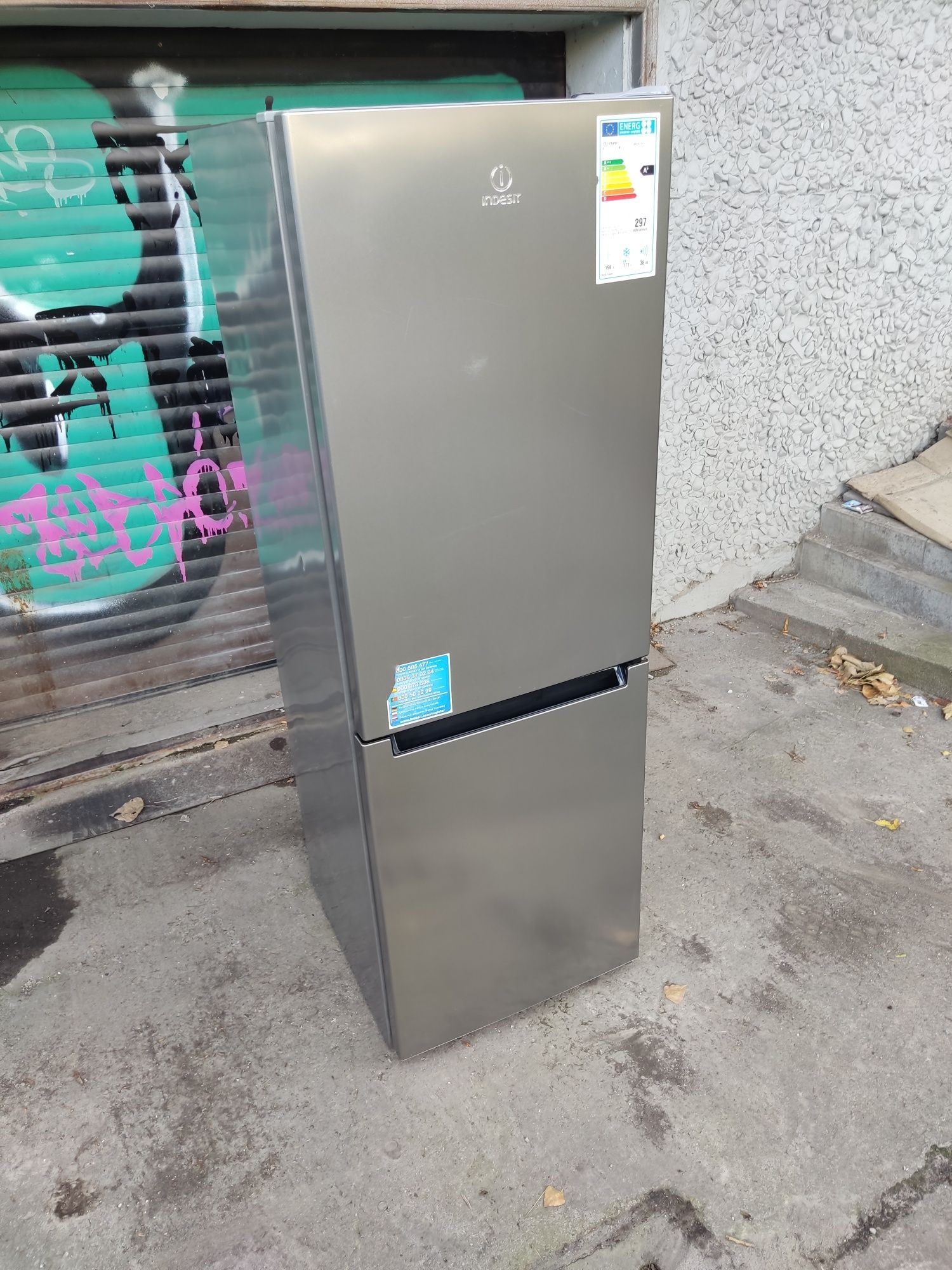 Lodówka DOWÓZ GRATIS Indesit transport srebrna LR7 S1 X z zamrażalniki