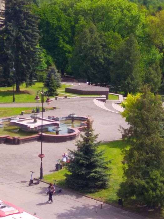 Продається ЕКСКЛЮЗИВНА 3кімнатна СТАЛІНКА в самому центрі міста