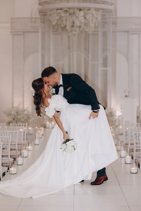 Продаю своє Неймовірне весільне плаття!!!