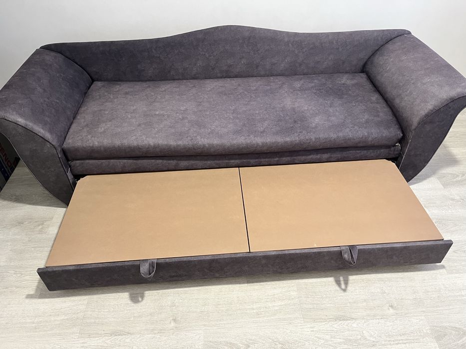 Диван з нішею для білизни